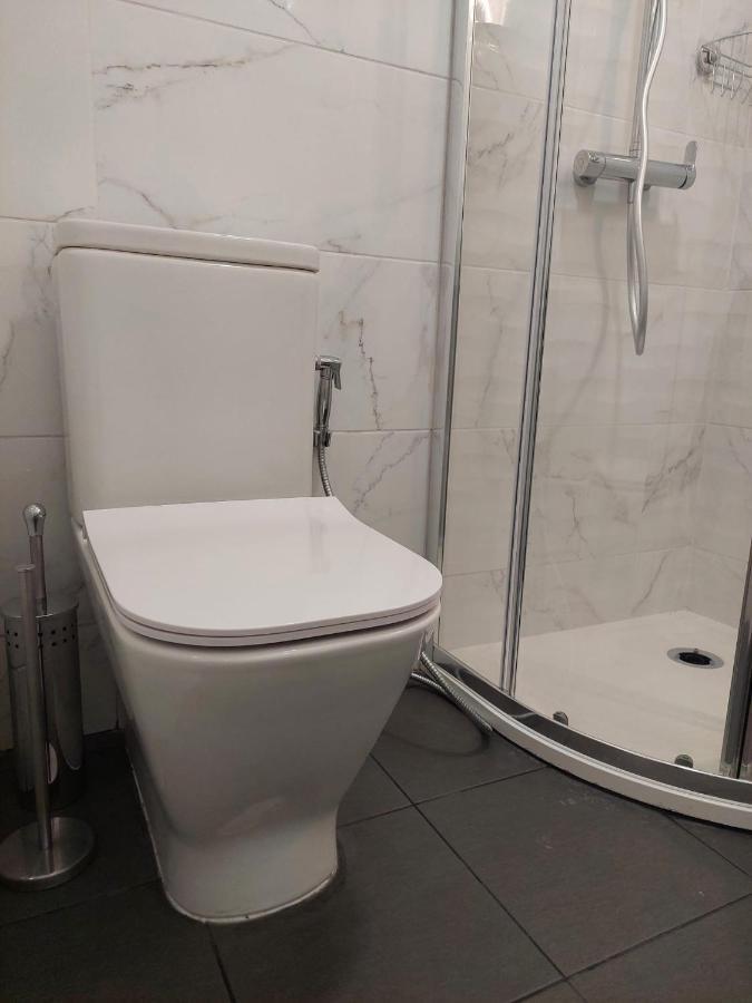 Lisbon South Bay Rooms อัลมาดา ภายนอก รูปภาพ
