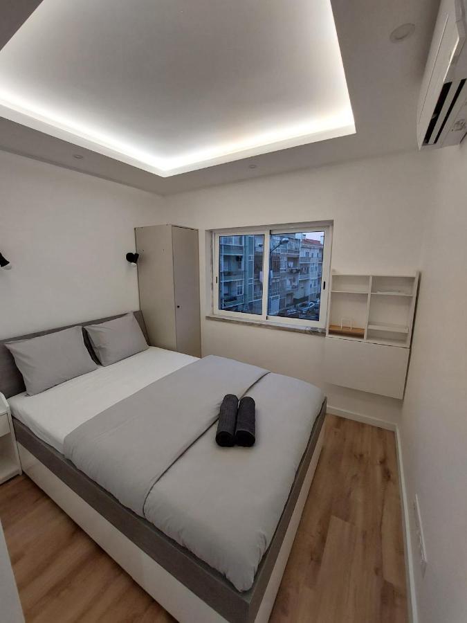 Lisbon South Bay Rooms อัลมาดา ภายนอก รูปภาพ