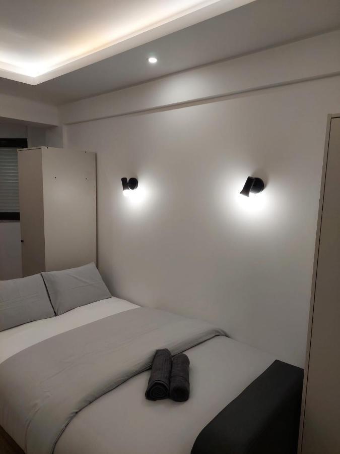 Lisbon South Bay Rooms อัลมาดา ภายนอก รูปภาพ
