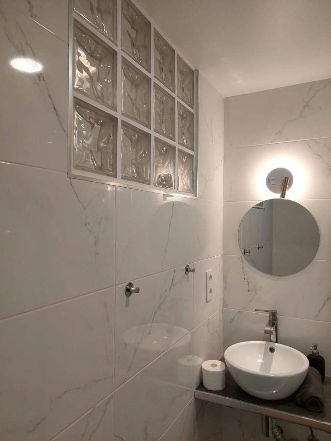 Lisbon South Bay Rooms อัลมาดา ภายนอก รูปภาพ