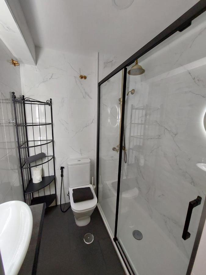 Lisbon South Bay Rooms อัลมาดา ภายนอก รูปภาพ