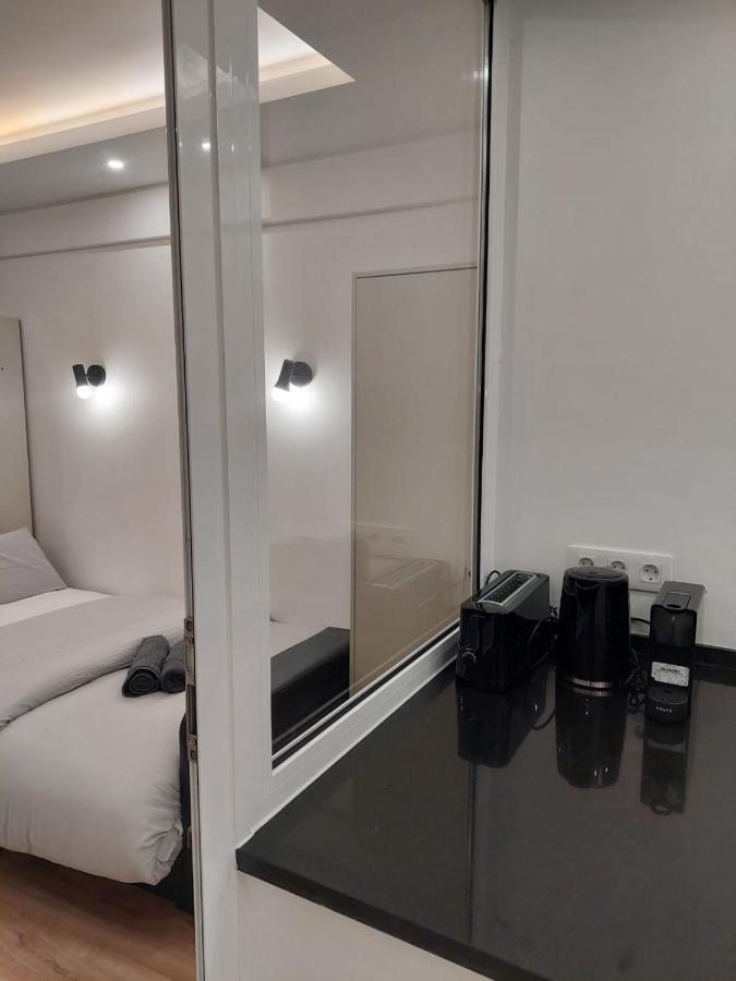 Lisbon South Bay Rooms อัลมาดา ภายนอก รูปภาพ