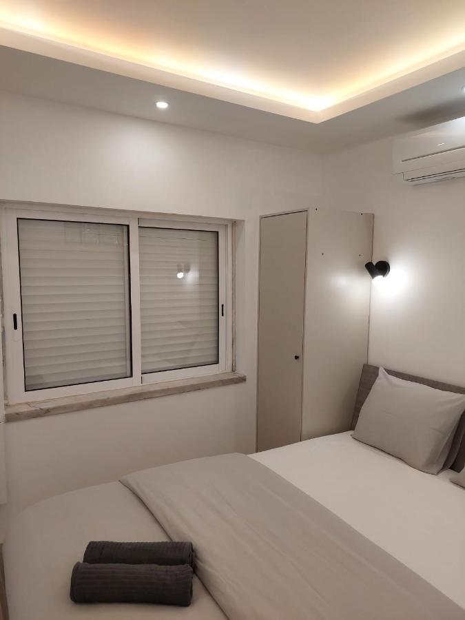 Lisbon South Bay Rooms อัลมาดา ภายนอก รูปภาพ